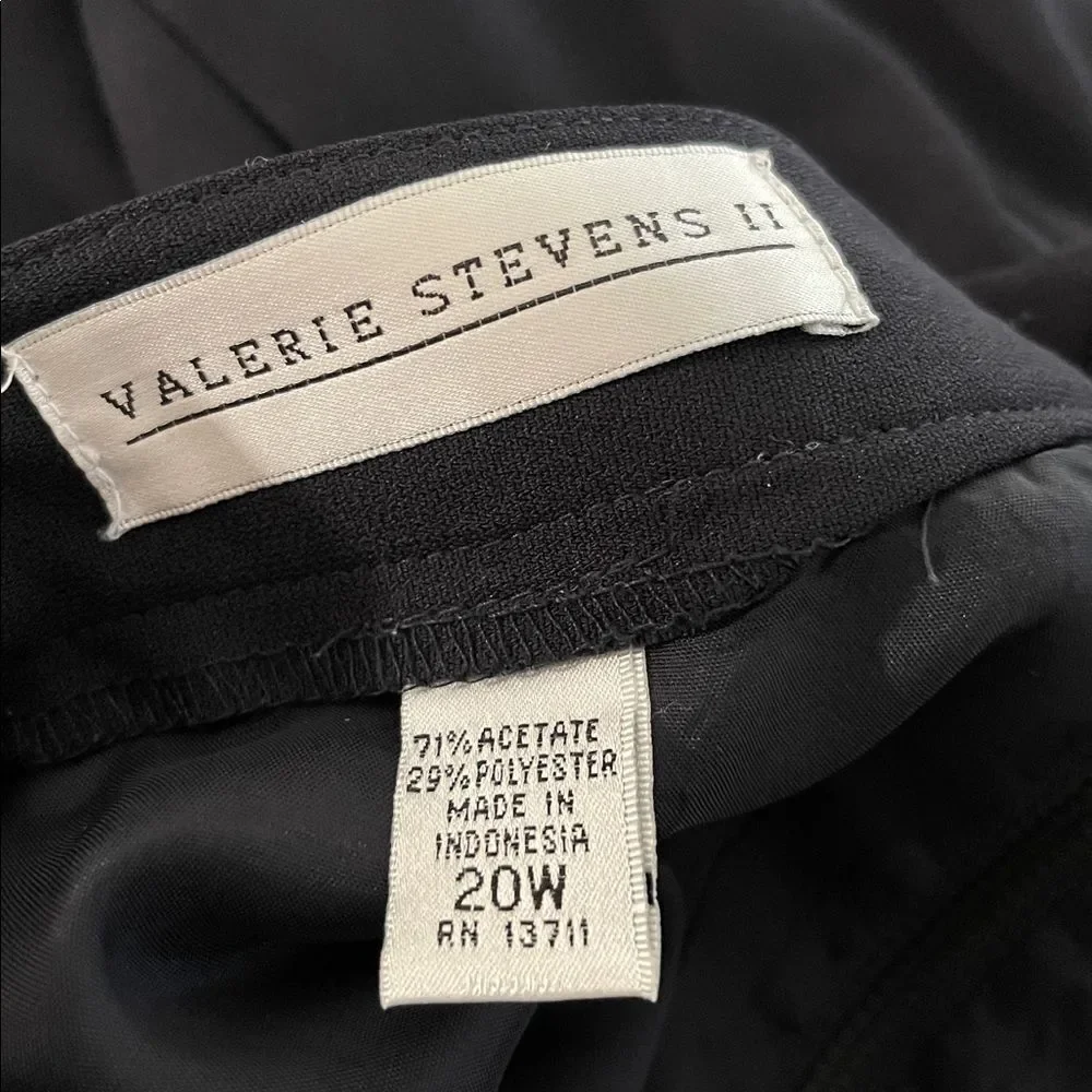 Valarie Steven’s ll Classic 2pc Navy Blue Skirt Suit